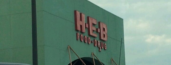 H-E-B is one of David 님이 좋아한 장소.