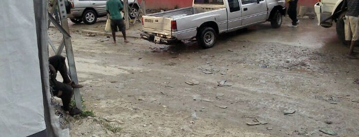 Car Wash is one of Ayiti.