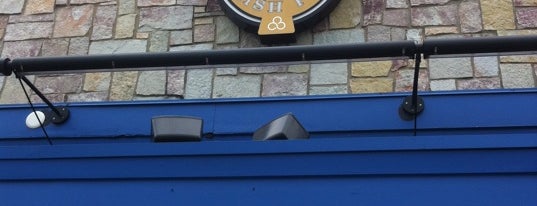 Claddagh Irish Pub is one of Highland Reign.