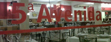 5ª Avenida is one of Favoritos!.