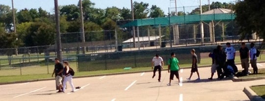 The Colony Five Star Baseball/Softball Field is one of Lieux qui ont plu à Rebecca.