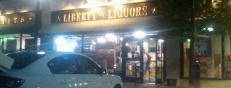 Liberty Liquors is one of Lieux qui ont plu à Elizabeth.