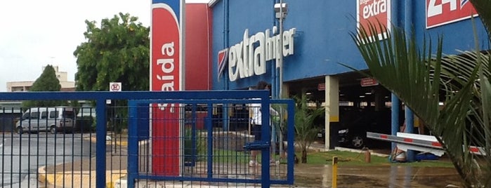 Extra Supermercados is one of Locais curtidos por Marraiana.