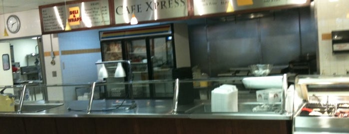 Cafe Xpress is one of Locais curtidos por Chester.