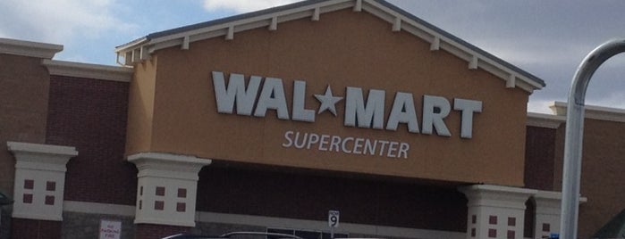 Walmart Supercenter is one of Lieux qui ont plu à Sebastian.