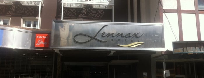 Lennox Hotel Ushuaia is one of MISSLISA 님이 저장한 장소.