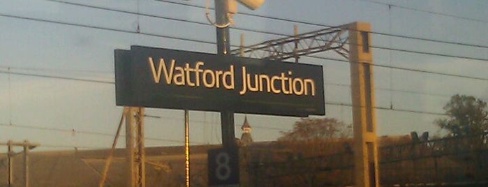 Watford Junction Railway Station (WFJ) is one of LONDON. Mis viajes..