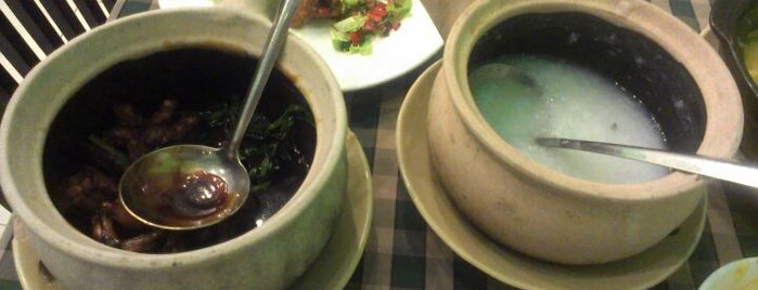 Ếch xanh - Clay Pot Frog Porridge is one of Ron'un Kaydettiği Mekanlar.