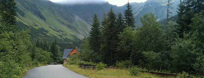 Bývalá Ťatliakova chata (1350 m n. m.) is one of Tatry.