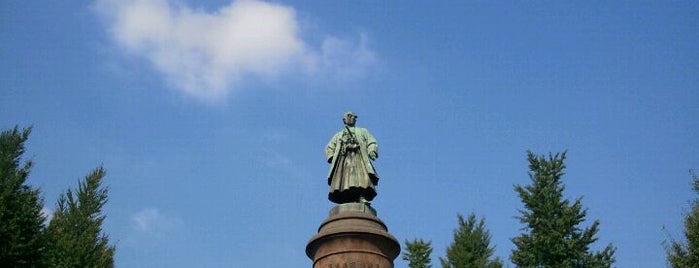 千代田区内の銅像