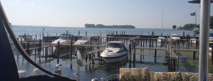 Humbug Marina is one of Member Discounts: Mid West.