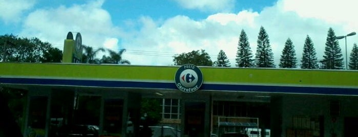 Posto Carrefour is one of Mônica’s Liked Places.