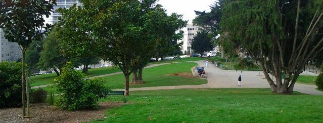 Lafayette Park is one of 47* hills of San Francisco.