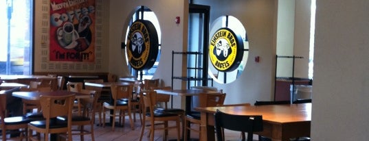 Einstein Bros Bagels is one of Orte, die S gefallen.