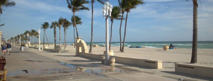 Hollywood Beach Broadwalk is one of Must Do for First Timers #VisitUS.