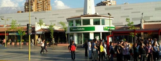Apumanque is one of Centros Comerciales de Santiago.
