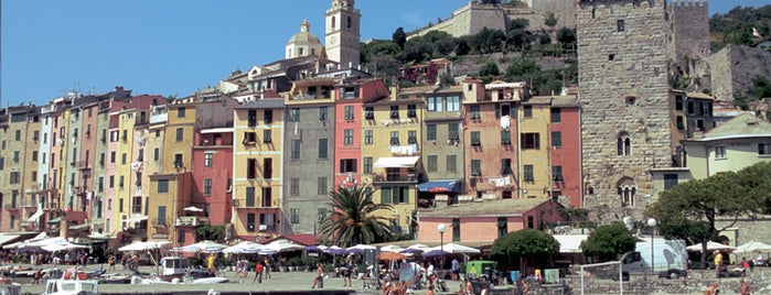 Parco Nazionale delle Cinque Terre is one of Best Europe Destinations.