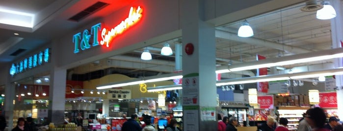 T&T Supermarket is one of สถานที่ที่ Stephanie ถูกใจ.