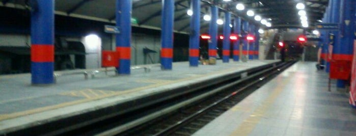 RapidKL Chan Sow Lin (AG1) (ST1) (PH1) LRT Station is one of RapidKL Rail.