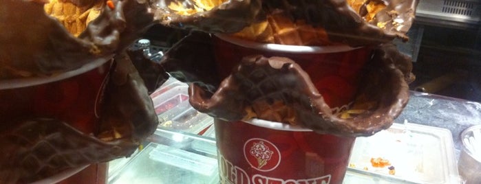 Cold Stone Creamery is one of NY Must by Bellita!.