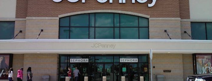 JCPenney is one of Lugares favoritos de Lamya.