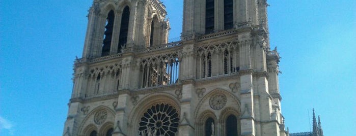 Catedral de Notre-Dame de Paris is one of I-ve-been-there list.