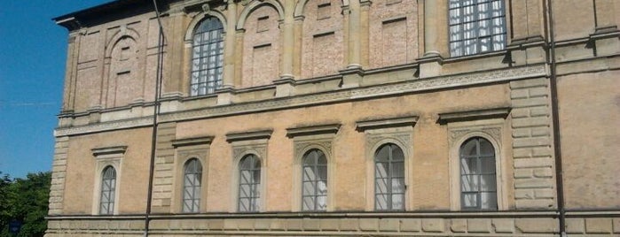 Alte Pinakothek is one of Museums.