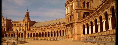 Площадь Испании is one of Andalusian Icons (Sevilla).