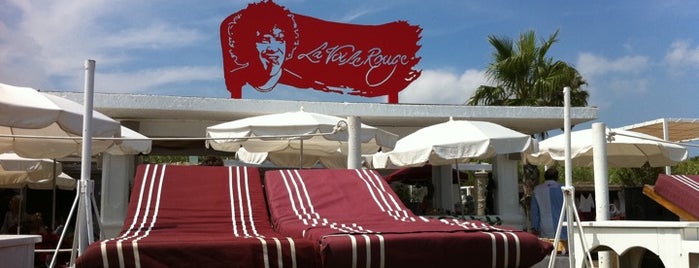 La Voile Rouge is one of Can I have a drink?.