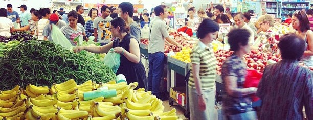 Little Saigon Market is one of melbourne markets.