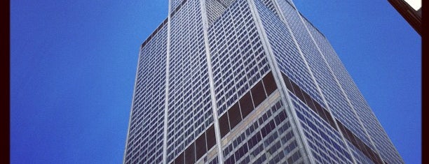 ウィリス・タワー is one of Top 10 favorites places in Chicago, IL.