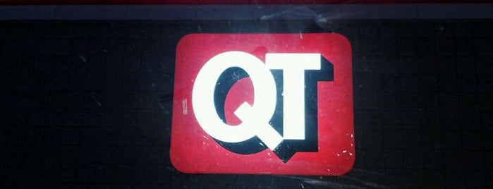 QuikTrip is one of Jenniferさんのお気に入りスポット.