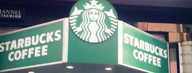 Starbucks is one of Orte, die Robert J gefallen.