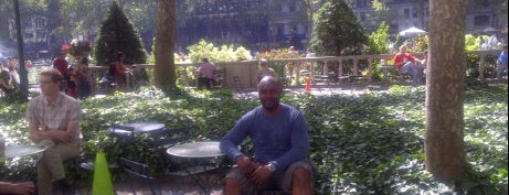 Bryant Park - Bird watching Tour is one of Kimmie's Saved Places.