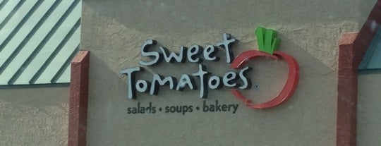 Sweet Tomatoes is one of สถานที่ที่ Natalie ถูกใจ.