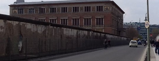 Berlin Wall Monument is one of Central Europe 2017.