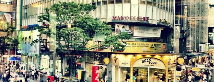 Myeongdong Street is one of SHOPPINGGG.