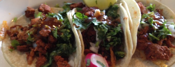 Villa Tacos is one of Work Lunch Spots.