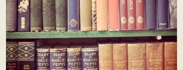 Elizabeth's Secondhand Bookshop is one of Posti che sono piaciuti a Misty.