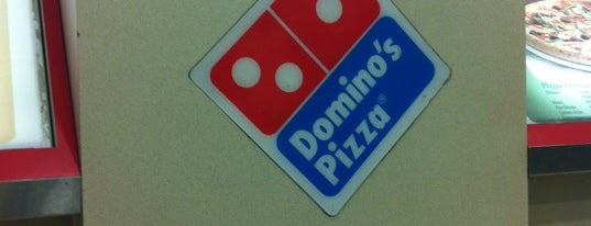 Domino's Pizza is one of สถานที่ที่ JoseRamon ถูกใจ.