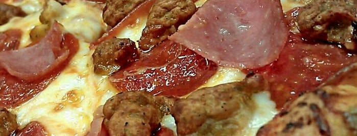 Domino's Pizza is one of Gespeicherte Orte von Alice.