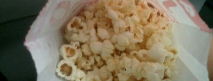 Popcorn Man is one of Tempat yang Disukai Shawn Ryan.