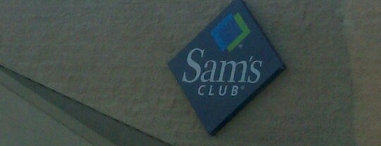 Sam's Club is one of สถานที่ที่ Emily ถูกใจ.