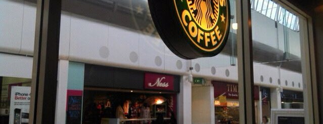Starbucks is one of Locais curtidos por Jennifer.