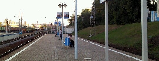 Ж/д платформа Поклонная is one of Электрички киевского направления.