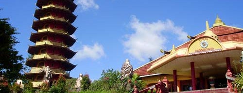 Vihara Buddhayana is one of City of Flower Tomohon.