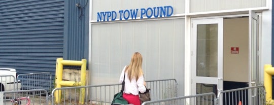 NYPD Tow Pound is one of สถานที่ที่ Darren K ถูกใจ.