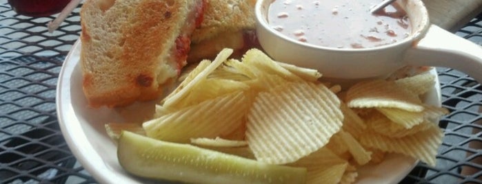 Hammontree's Grilled Cheese is one of Bishop's Saved Places.