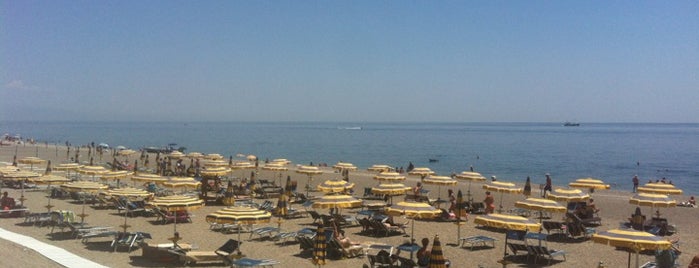 Atahotel Naxos Beach Resort is one of Lugares favoritos de Лилия.