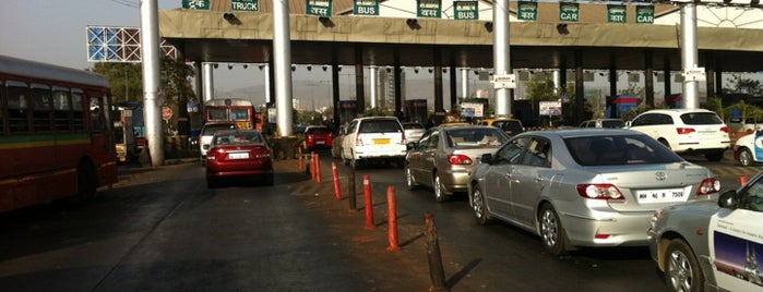 Vashi Toll Naka is one of Gespeicherte Orte von Abhijeet.